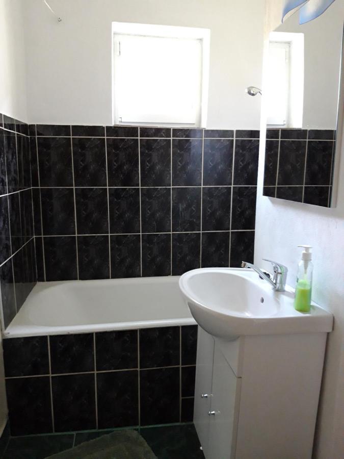 Papp Apartman Совата Экстерьер фото